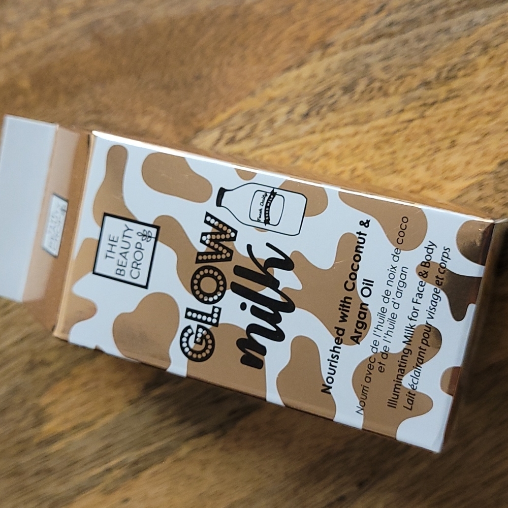 NEW! Bronzer/Highlighter The Beauty Crop Glow Milk
